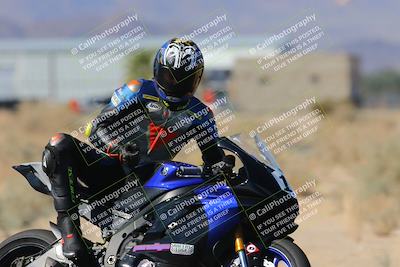 media/Oct-30-2022-CVMA (Sun) [[fb421c3cec]]/Race 10 Supersport Middleweight Shootout/